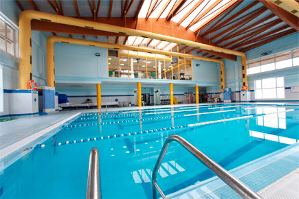 Piscina climatizada<br />
cubierta